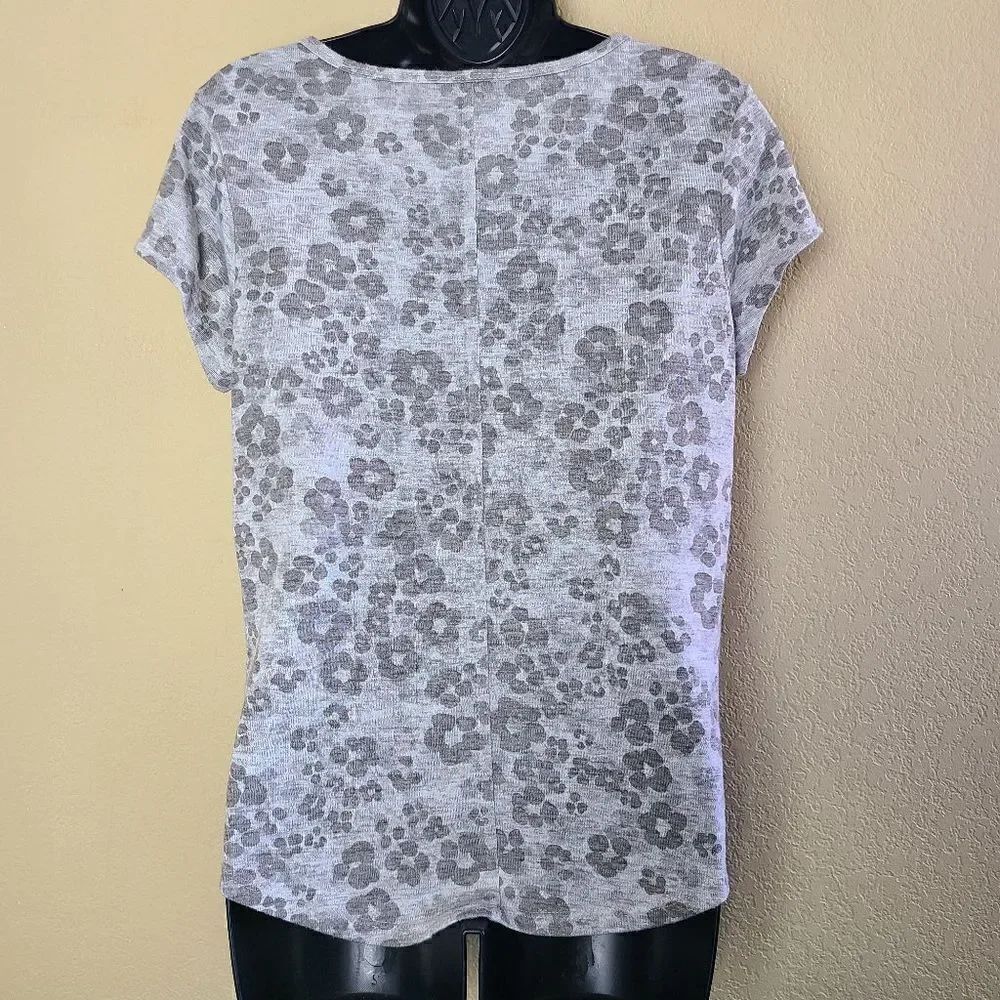 Joe Fresh Flower T-shirt - Picture 5 of 8
